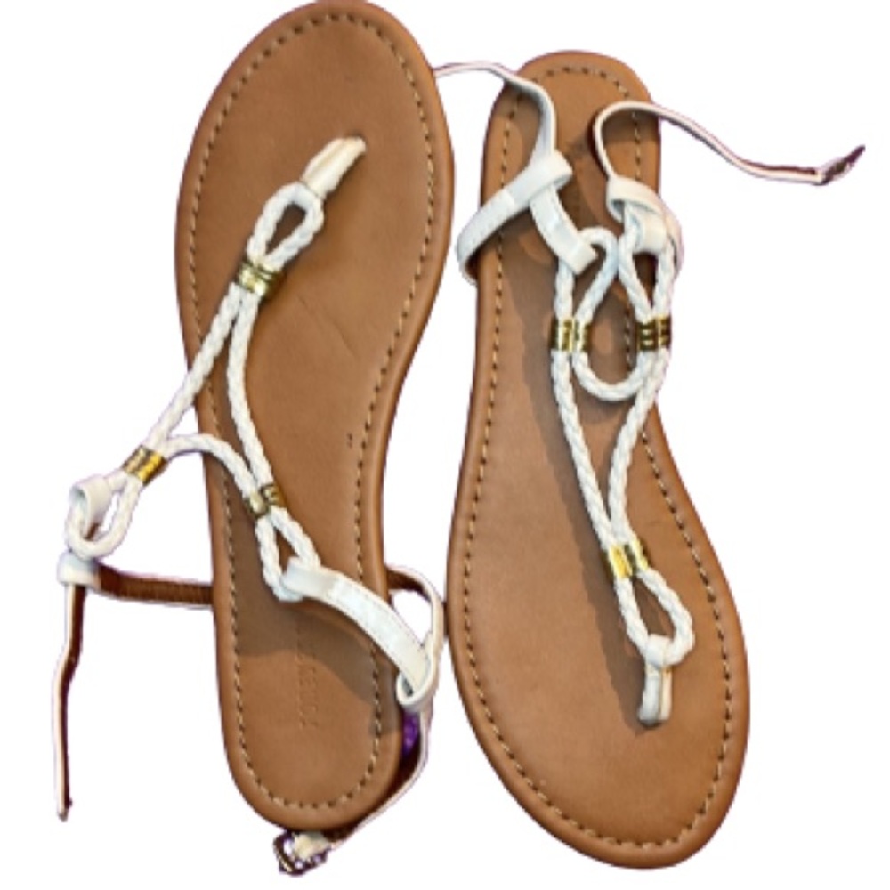 Forever 21 Women’s Size 9 White Tan & Gold Braided Sandals.
